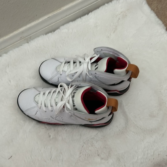 Jordan Sneakers Euc - Picture 4 of 6